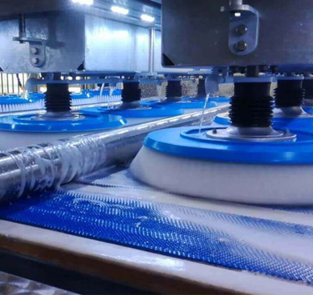  4 Renk En İyi Halı Yıkama Fabrikası